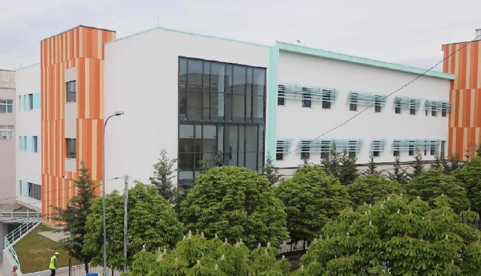 Hyjne ne fuqi normat e reja per projektimin e spitaleve private dhe publike